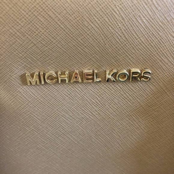 Michael kors wallet - Picture 4 of 4
